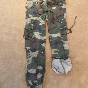 New! Hollister camo pants - XS